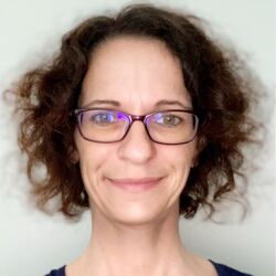 Stefanie John
