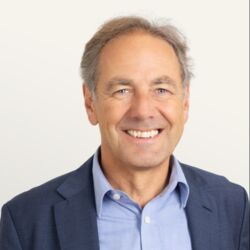Herr Stefan Scherer